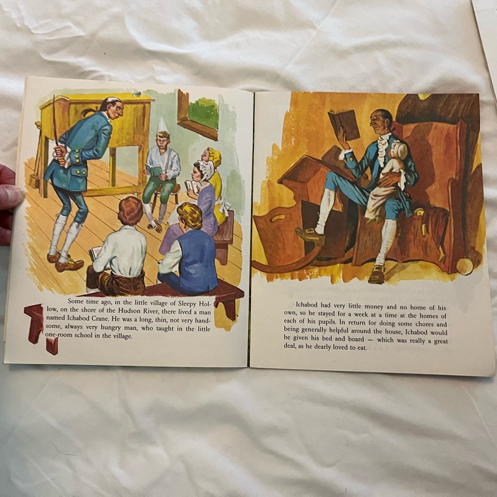 The Headless Horseman Book and vinyl Record Set - Picture 5 of 9